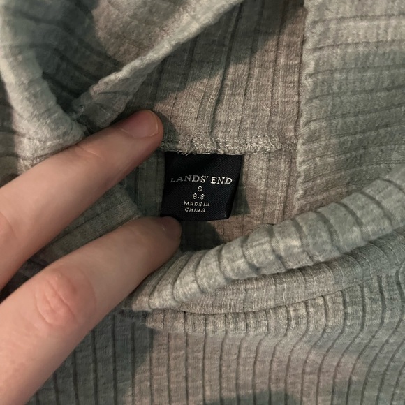 Land’s end women’s grey turtleneck, small 6-8 - Picture 2 of 5